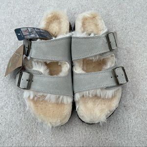 LAMO Girl’s Boho Taupe Faux Fur Lined Buckle Strap Slippers / Sandals - 3 NWT